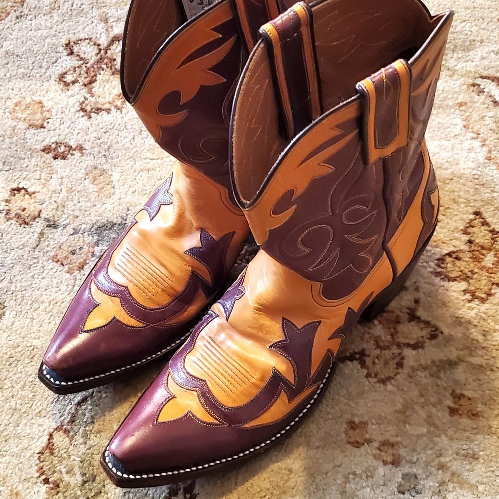 Vintage "Back At The Ranch" Authentic Leather Cowboy Boots Size 8B